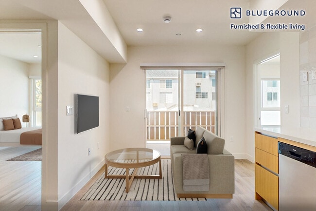 Building Photo - 1600 Venice Blvd. Unit ID7152A