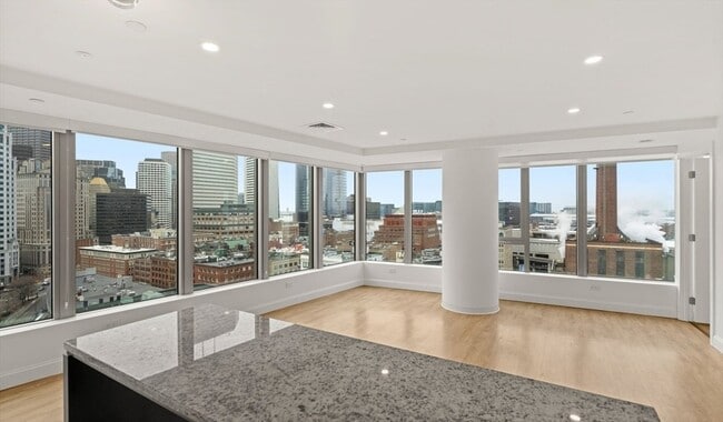 Building Photo - 99 Kneeland St Unit 1301