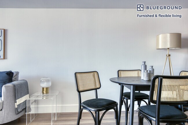 Photo - 1539 Purdue Ave Unit SI FL4-ID612