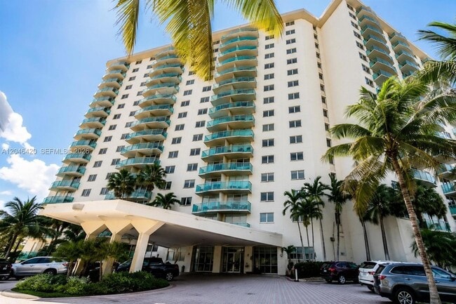 Building Photo - 19370 Collins Ave Unit 716