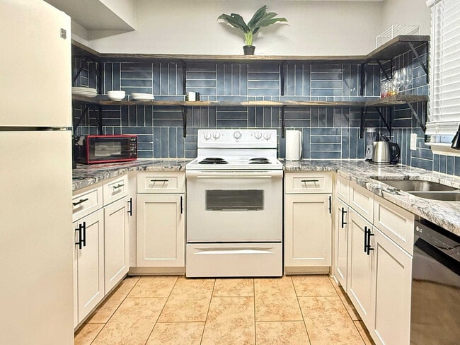 Photo - 1275 Sweet Pine Dr Unit ID1299353P