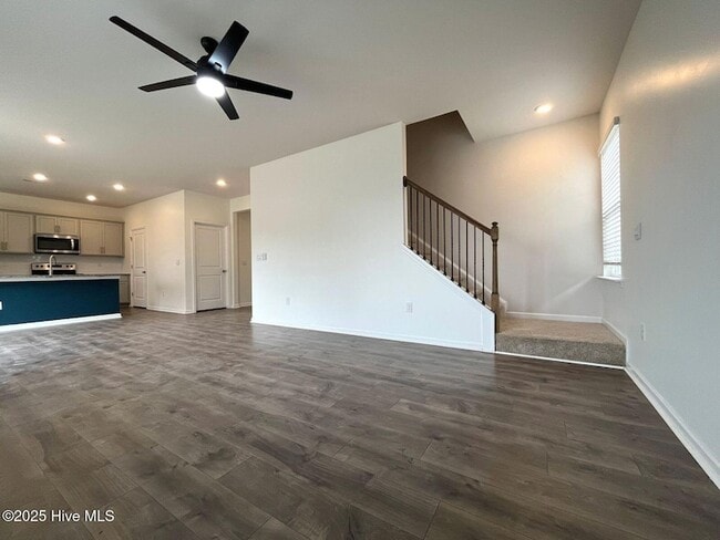 Photo - 275 Roberts Pl