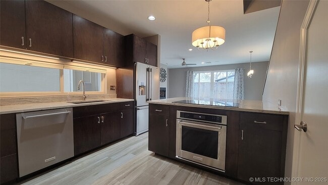 Photo - 1430 S Quincy Ave