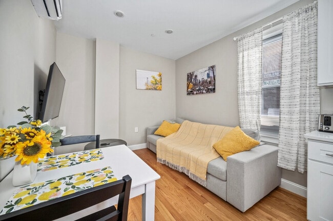 Building Photo - 600 Commercial St Unit SI ID1364241P