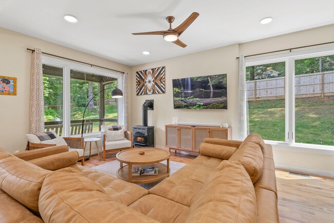 Photo - 114 Greenwood Acres Dr Unit SI ID1023057P