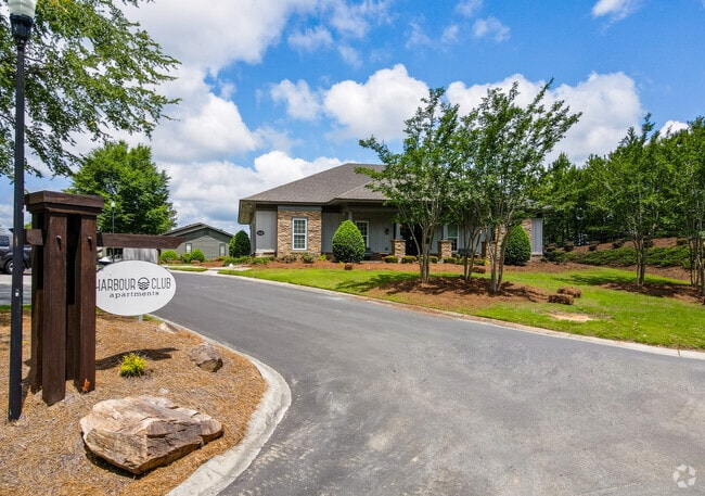Entrance - Harbour Club Apartments