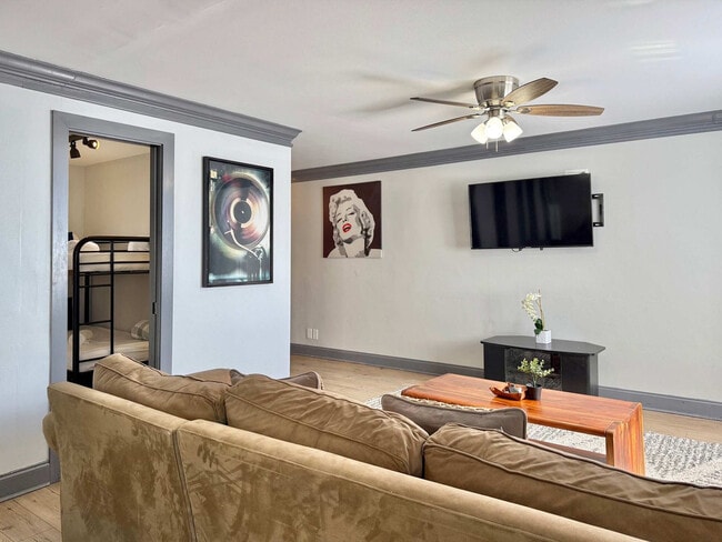 Photo - 215 Piedmont Ave NE Unit SI ID1299370P