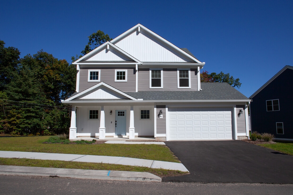 Floor Plan - The Clairmont