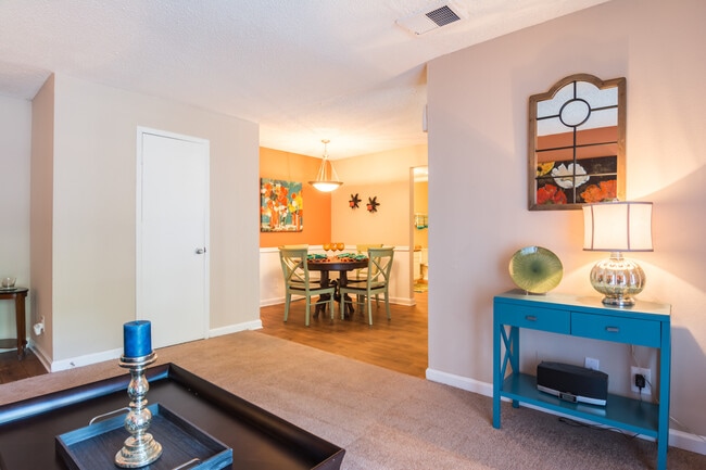 Photo - Dunwoody Pointe