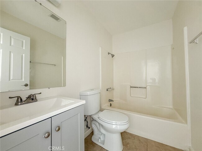 Photo - 5839 Bagley Ave