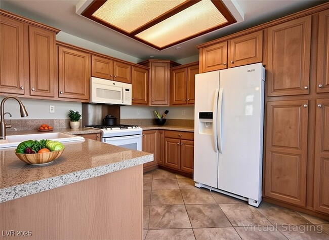 Photo - 2053 Smoketree Village Cir