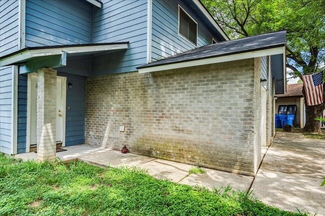 Photo - 408 Vista W Ct Unit A