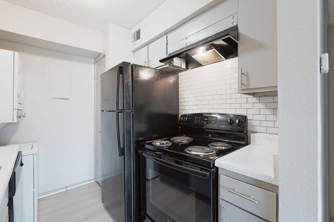 510_0551_profile - Taylor Commons