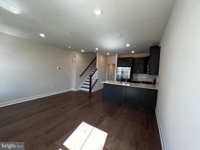 Photo - 377 Foundry St