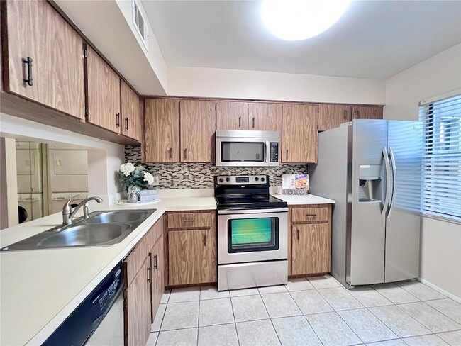 Photo - 3283 Westridge Blvd Unit 3283