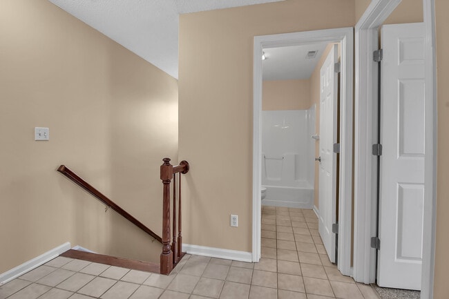 Photo - Emerald Green