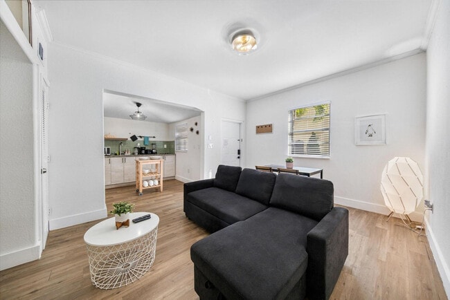 Photo - 237 38th St Unit SI ID1632656P