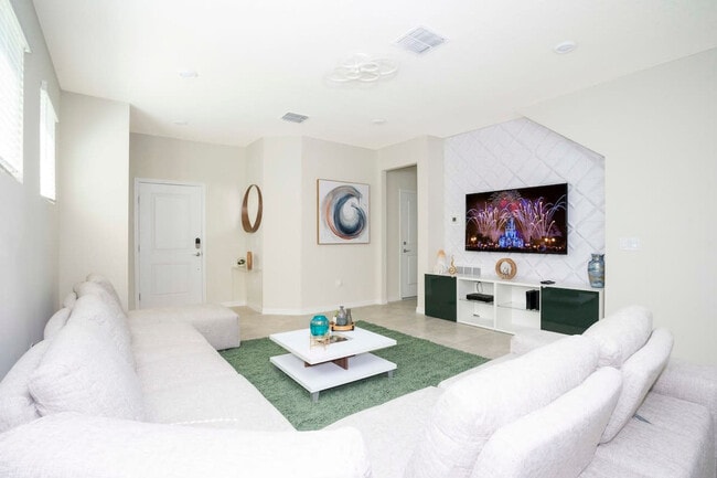 Building Photo - 7316 Oakmoss Loop Unit SI ID1603875P