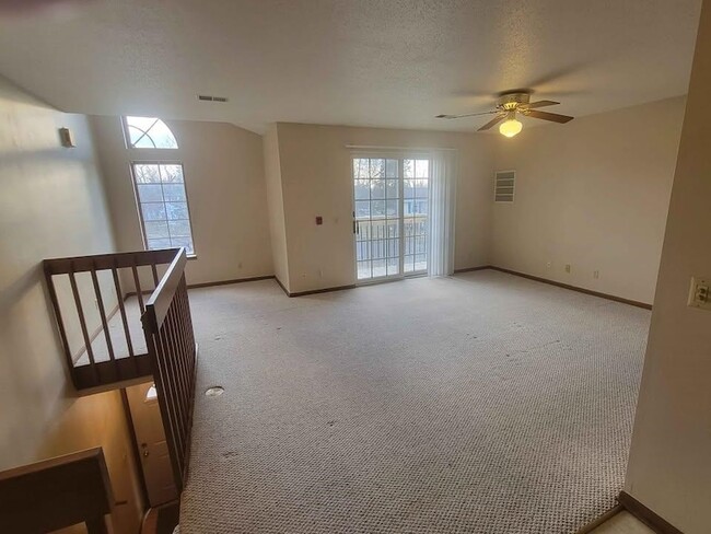 Photo - 916 Monroe St Unit 8