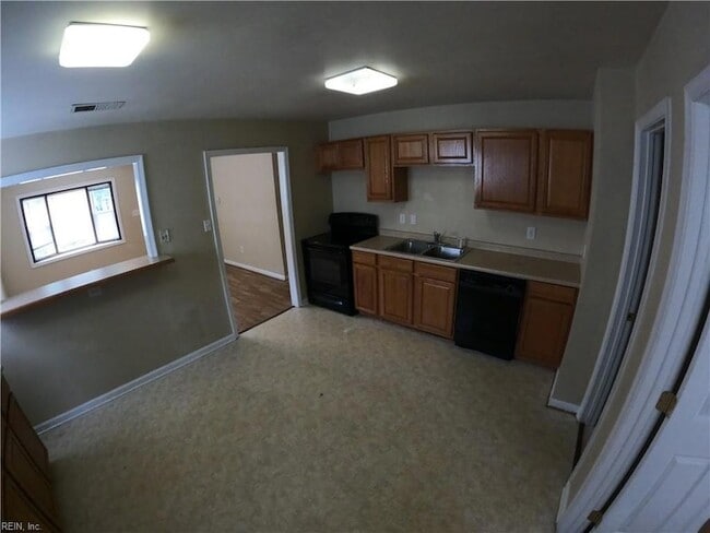 Photo - 1410 W 39th St