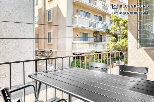 Photo - 115 N Wetherly Dr Unit FL2-ID679