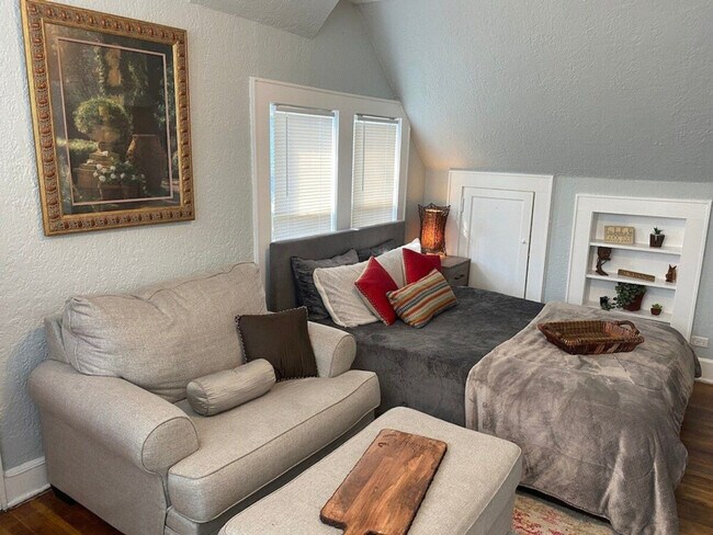 Photo - 3752 Bertrose St Unit SI ID1598154P