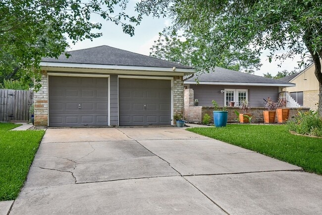 Building Photo - 1918 Quail Grove Ln