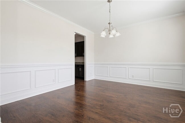 Photo - 105 Grimsby Rd