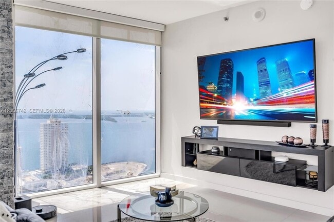 Photo - 495 Brickell Ave Unit 3702