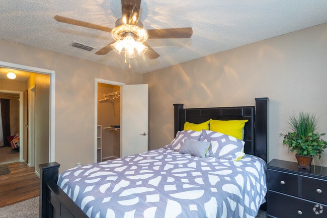 Photo - Sutton House Apartments