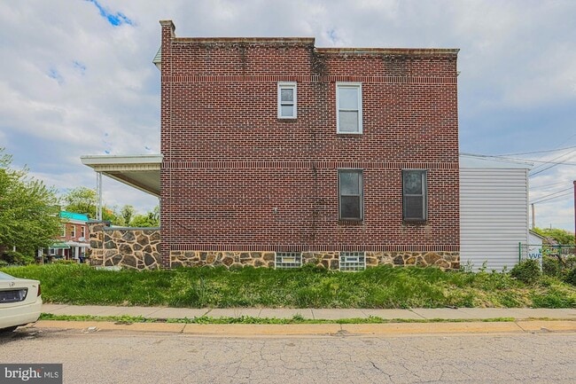 Photo - 2819 Presbury St