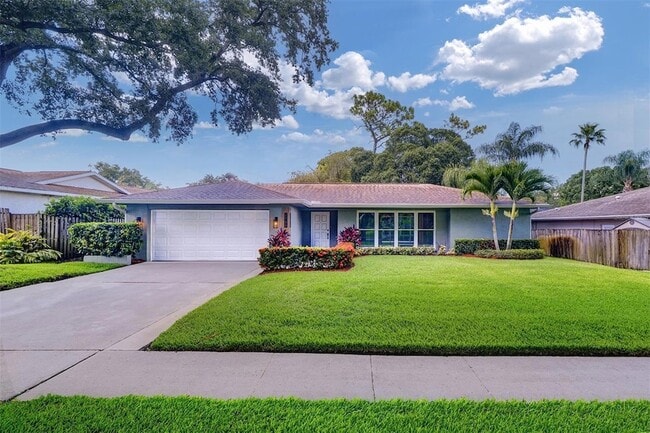 Building Photo - 2958 Meadow Wood Dr