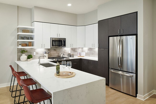 Photo - Epoque Golden