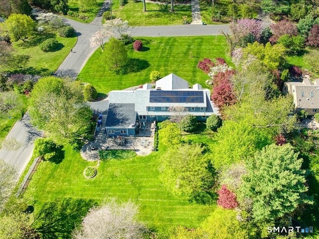 Building Photo - 94 Fennbrook Dr