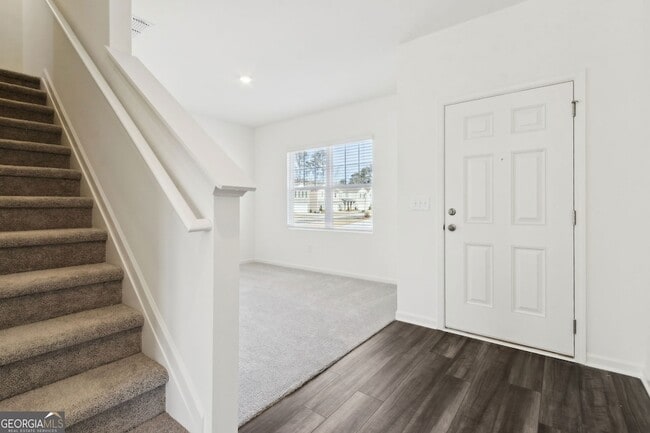 Photo - 94 Rowlett Pl