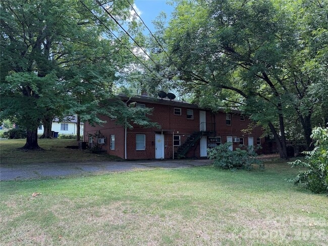 Building Photo - 325 Chambers St Unit 327