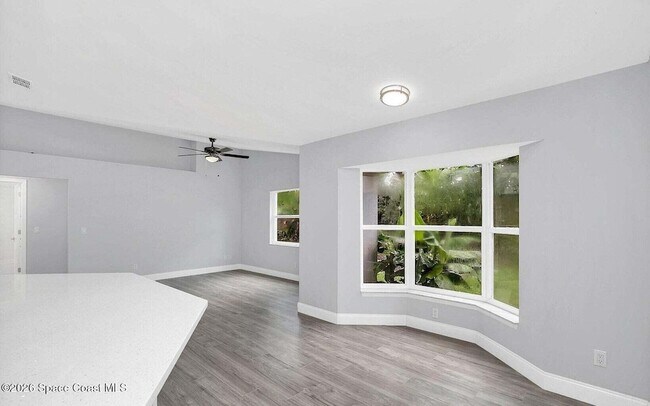 Photo - 614 Elmont St NW