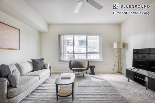 Photo - 10400 NE 2nd St