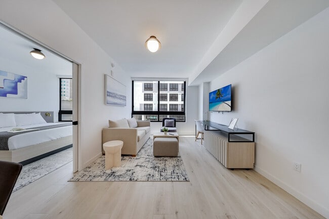 Building Photo - 36 NE 2nd St Unit SI ID1507403P