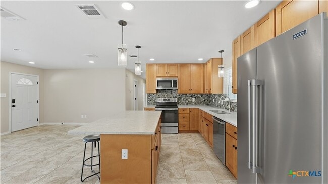 Photo - 1409 Highland Dr