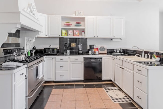 Photo - 723 2nd Ave Unit ID1043557P