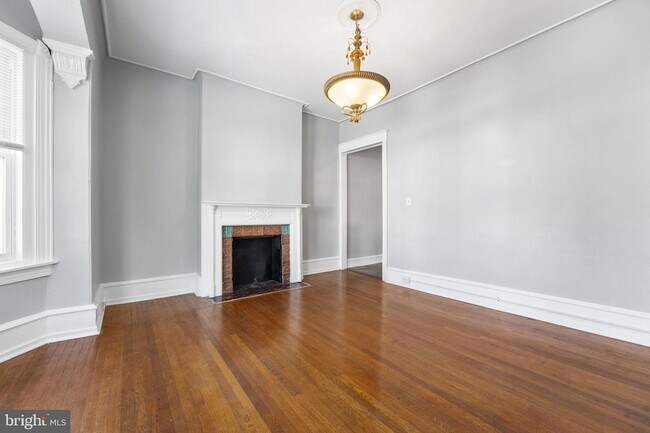 Photo - 246 W Abbottsford Ave