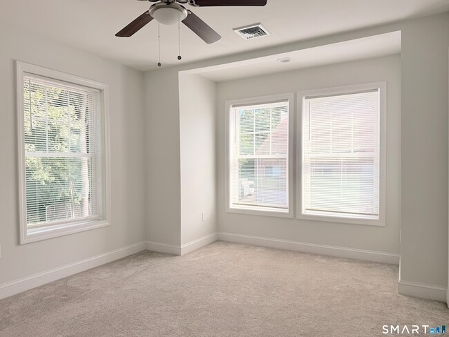 Photo - 1083 Whalley Ave
