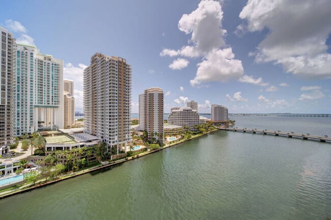 Photo - 485 Brickell Ave Unit SI ID1520355P