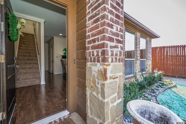 Photo - 5128 Koberlin Street