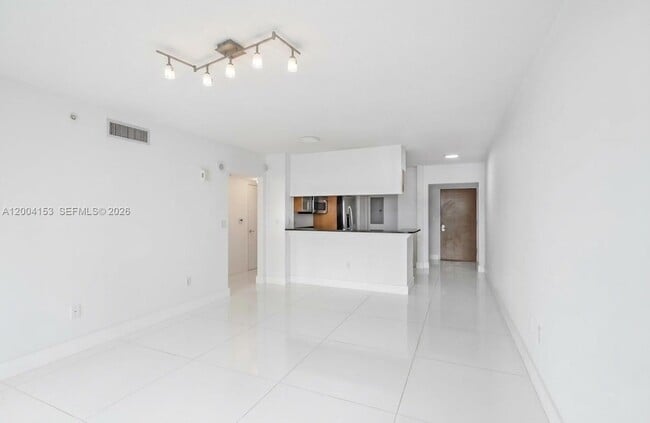 Photo - 31 SE 5th St Unit 3210