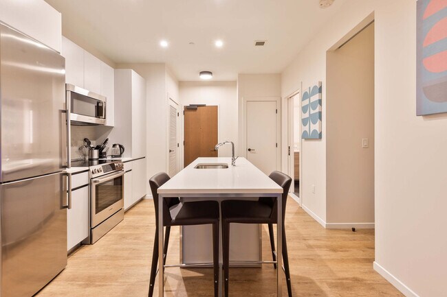 Photo - 131 Seaport Blvd Unit SI FL17-ID1039280P