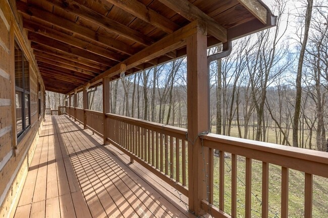 Photo - 1762 Burke Hollow Rd