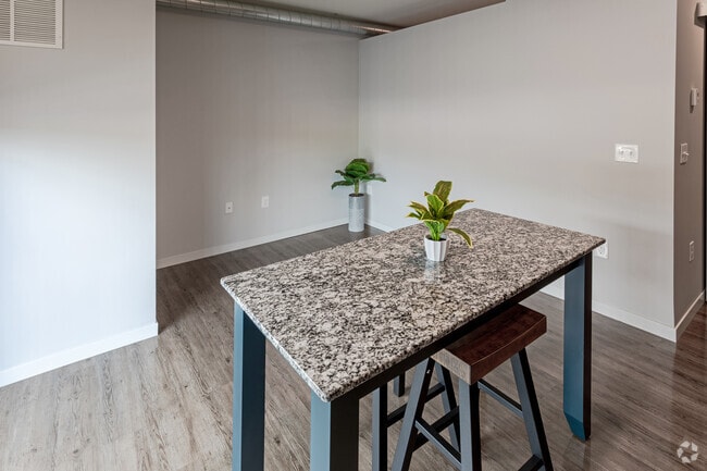 1BR, 1BA - Isle Royale - ENDI Plaza