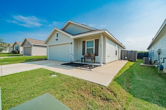 Photo - 1822 Barrie Wy